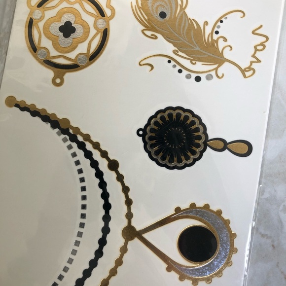 πHPπ Gold Boho Temporary Flash Tattoo: Dreamcatcher - Picture 6 of 8